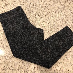 NWOT aerie printed leggings